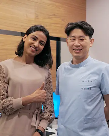 Nidhi Agrawal from India, Bright SMILE Pro patient